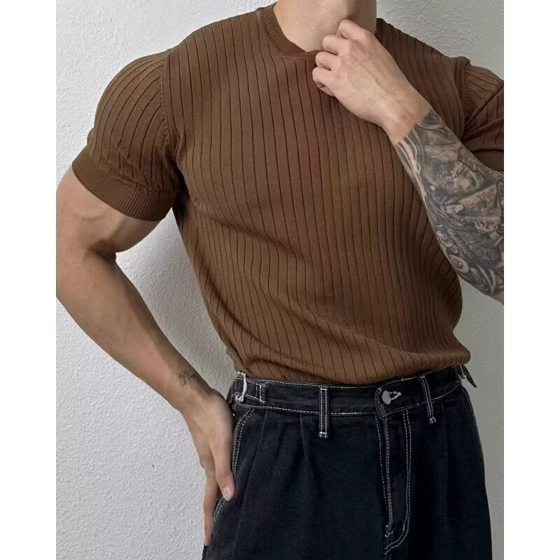 Slim-fit solid-color T-shirt