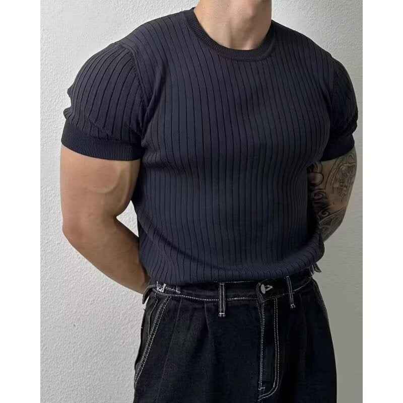 Slim-fit solid-color T-shirt