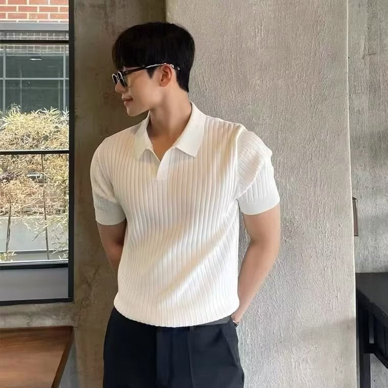 Slim-fit solid-color T-shirt
