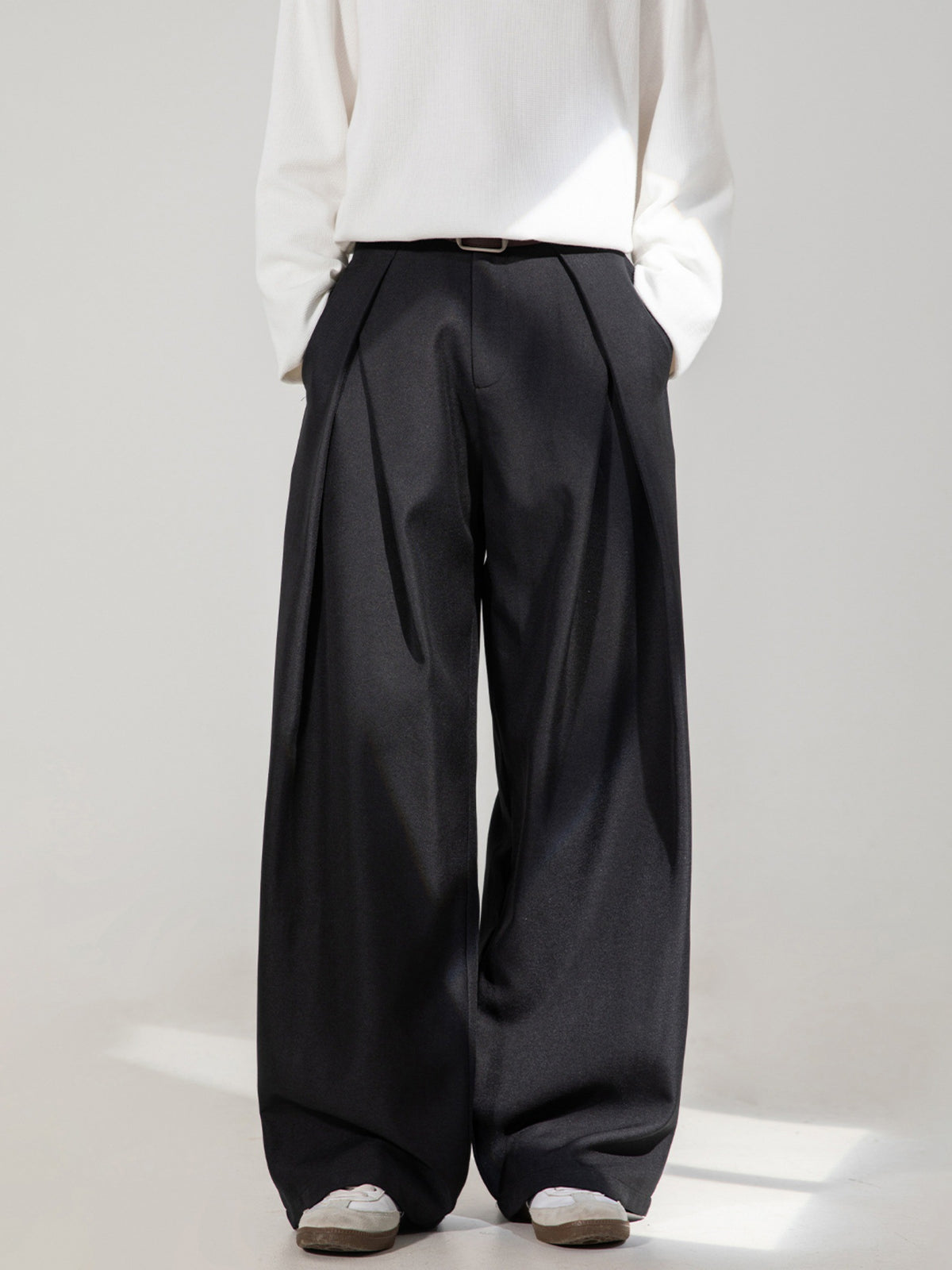 Cross Pleated Casual Men's Trousers | PolarNut