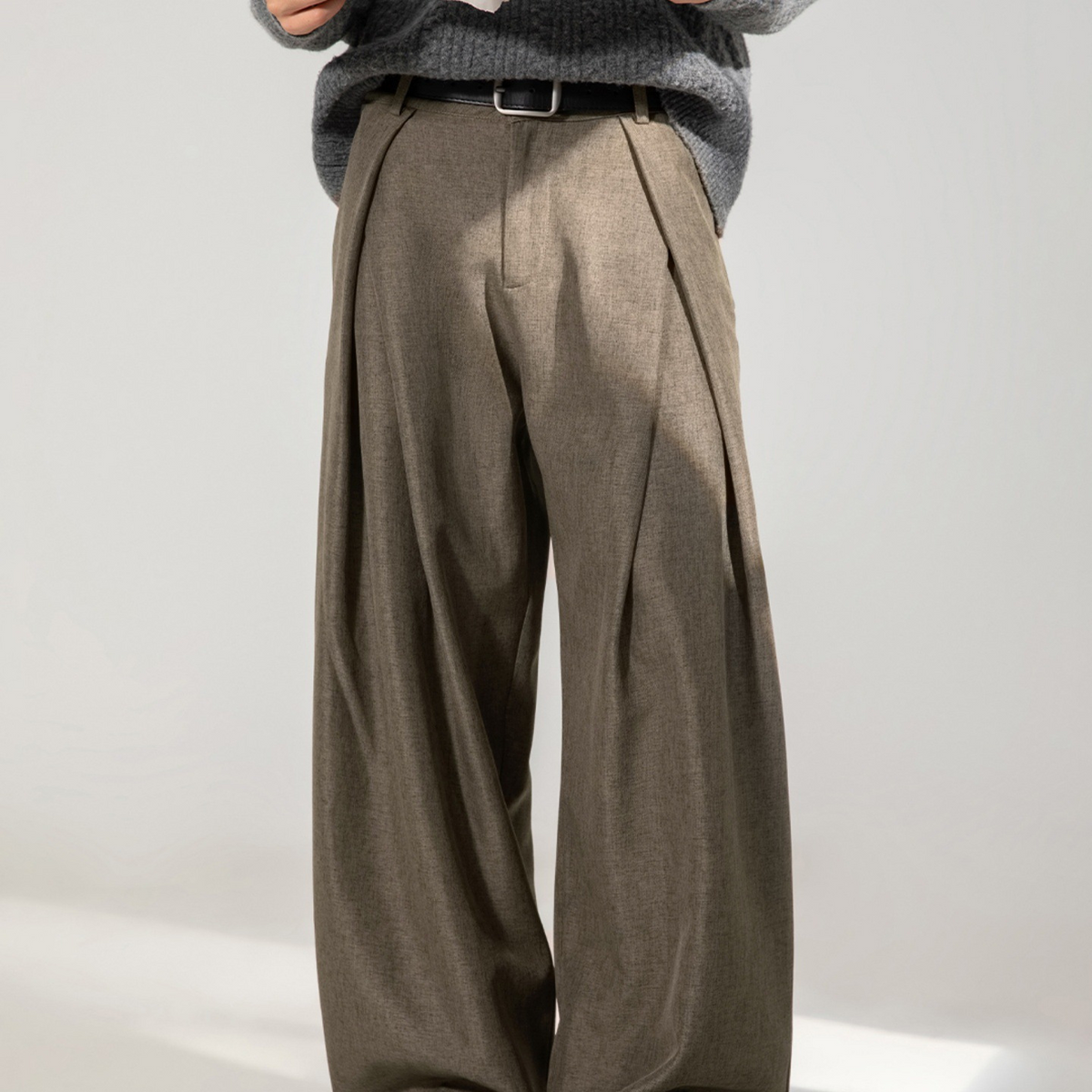 Cross Pleated Casual Men's Trousers | PolarNut
